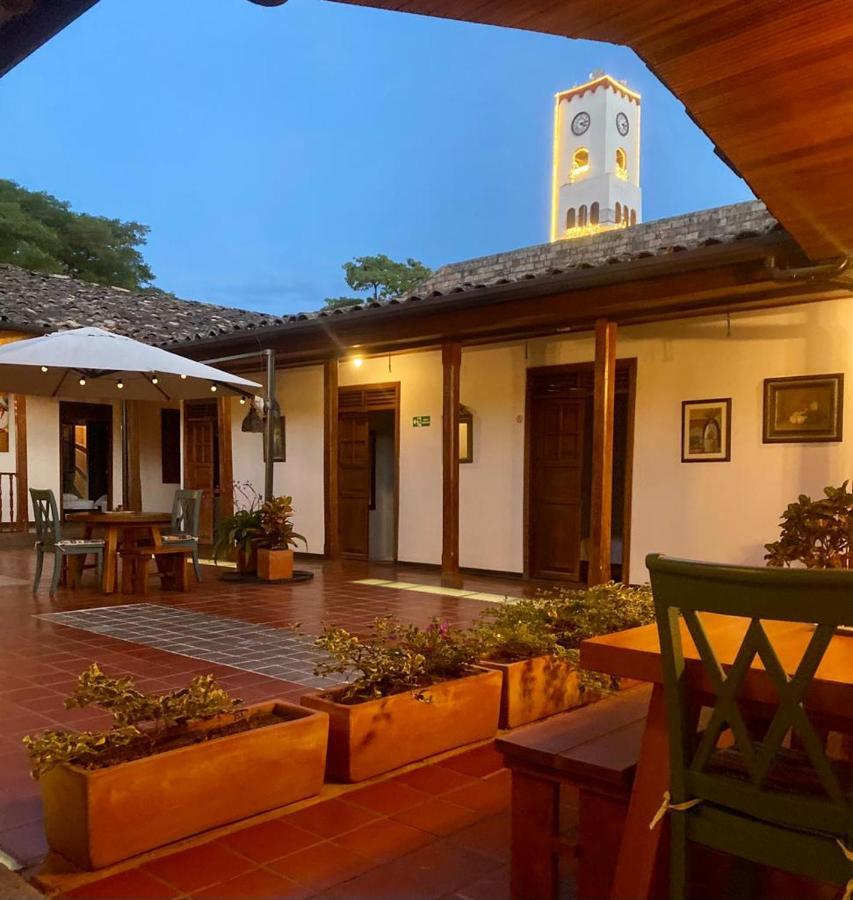 Hotel Colonial Andino - Parque Principal De Pitalito Bagian luar foto